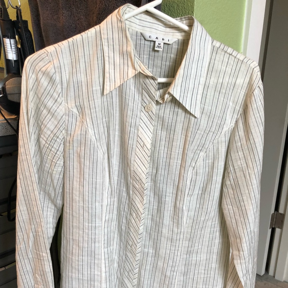 CAbi beige with black pinstripes shirt size M